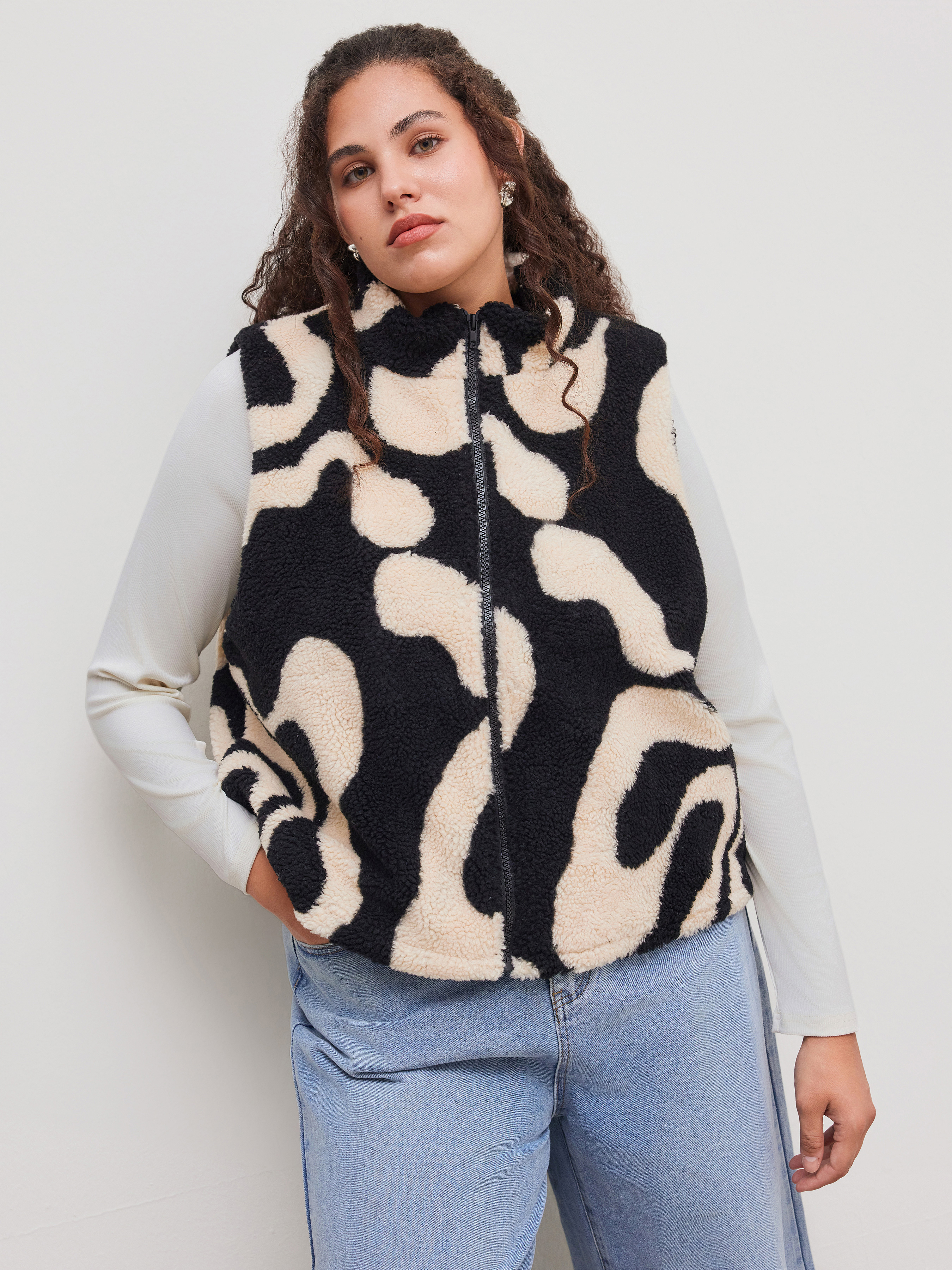 Fleece High Neck Geometric Puffer Vest Curve & Plus