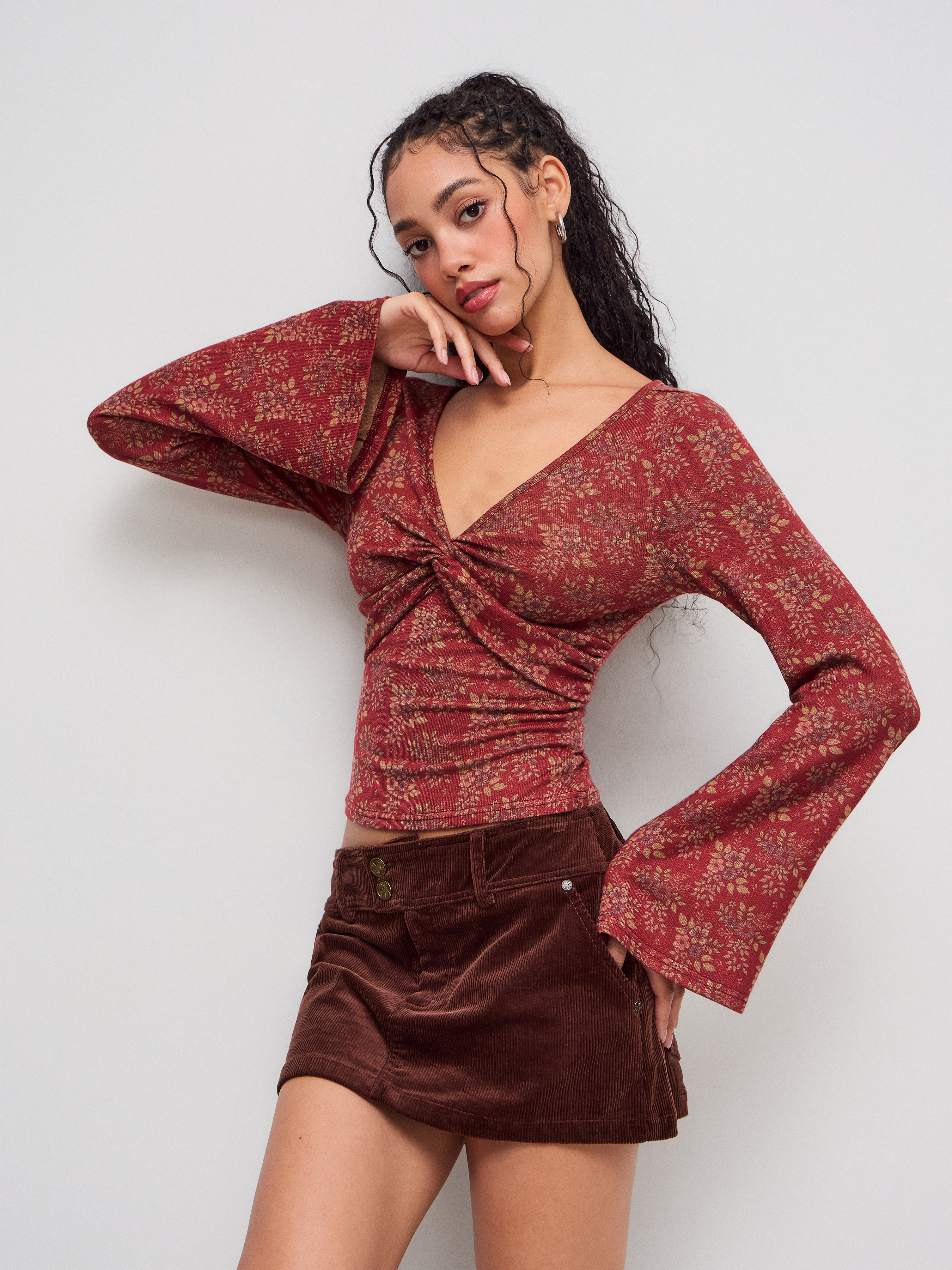 V-neck Floral Twist Long Sleeve Top