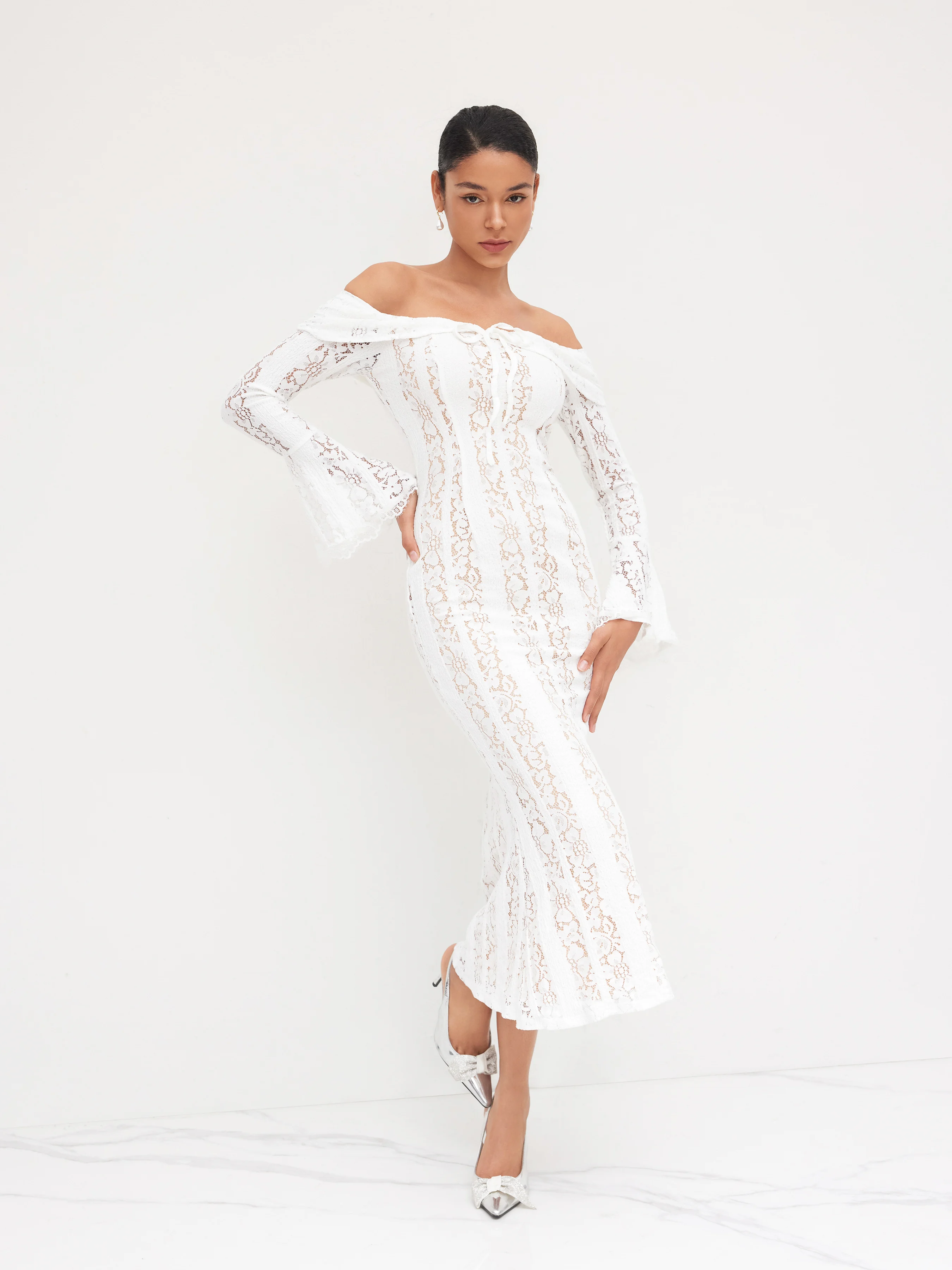 Lace Off-shoulder Floral Knotted Maxi Dress