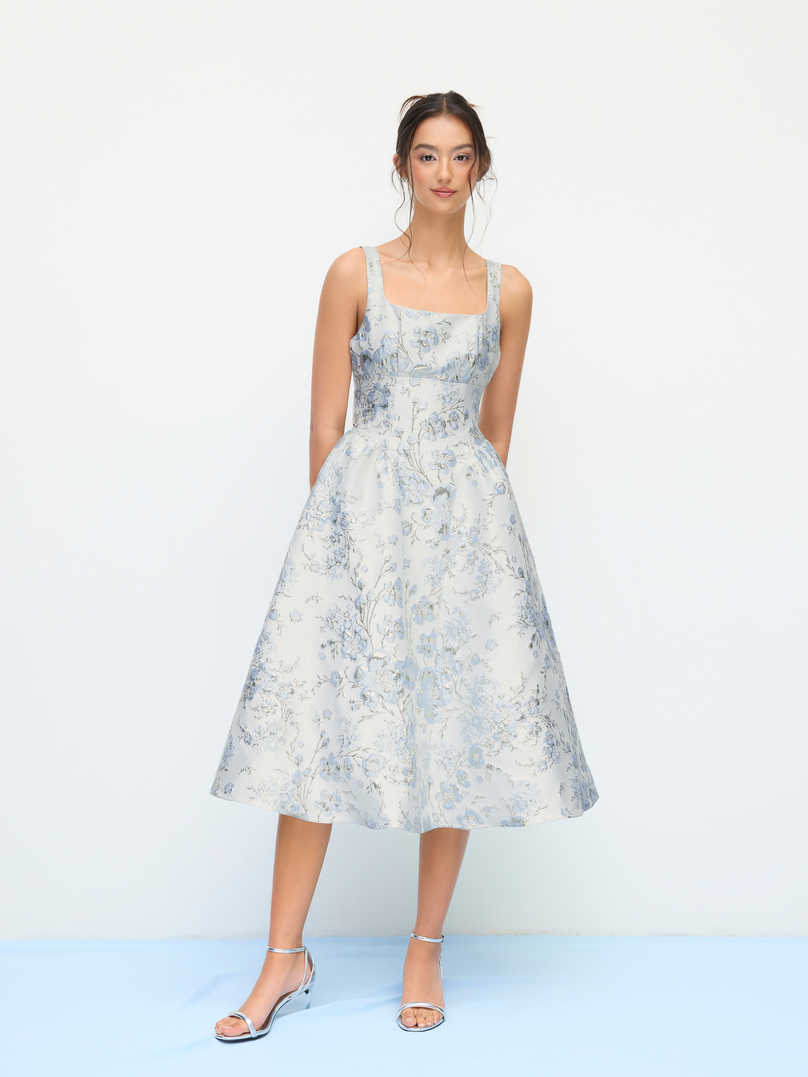 Jacquard Sculptural Square Neck Floral Bowknot Midi Dress