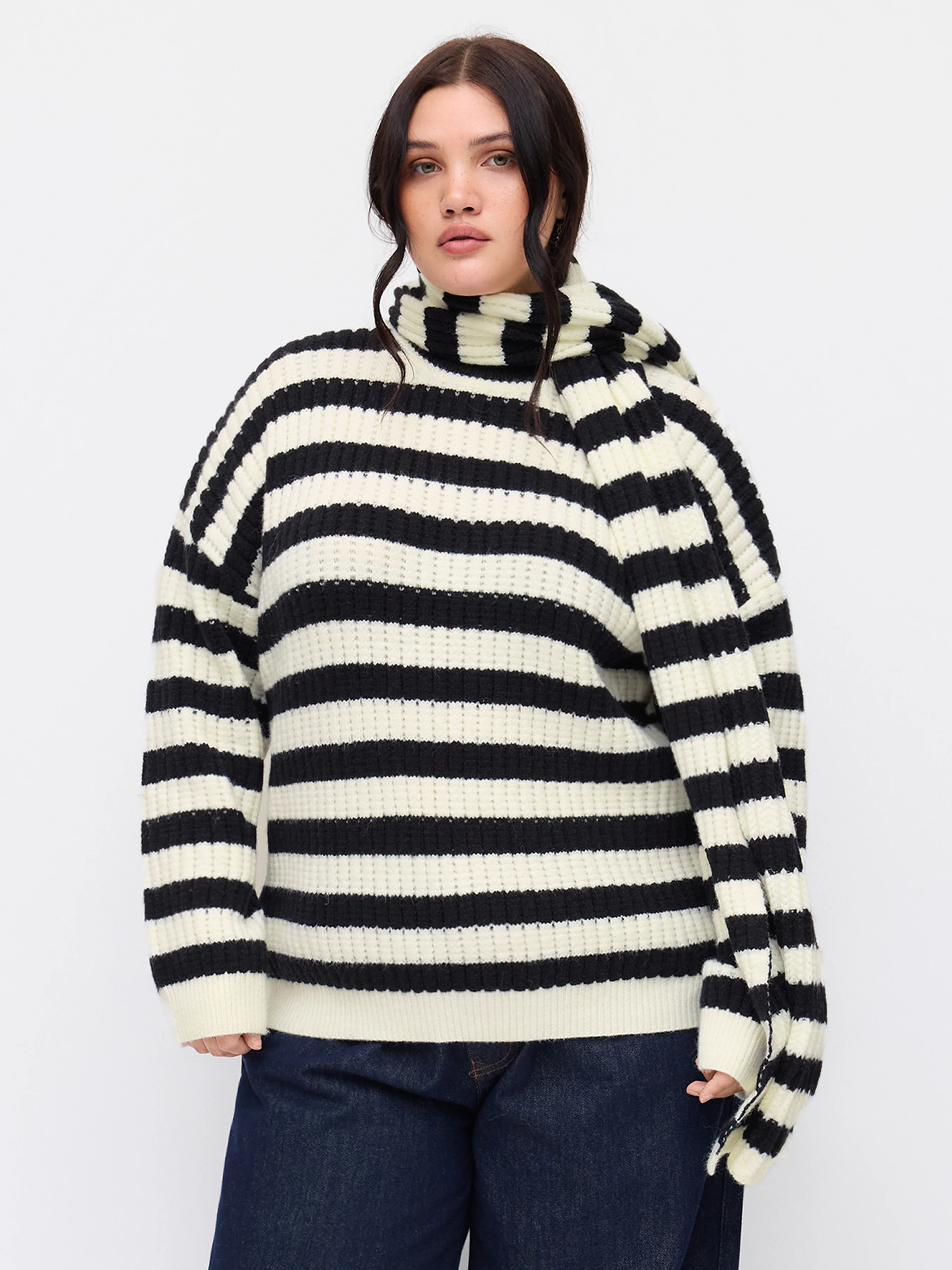 Knit Round Neckline Striped Long Sleeve Sweater With Scarf Curve & Plus