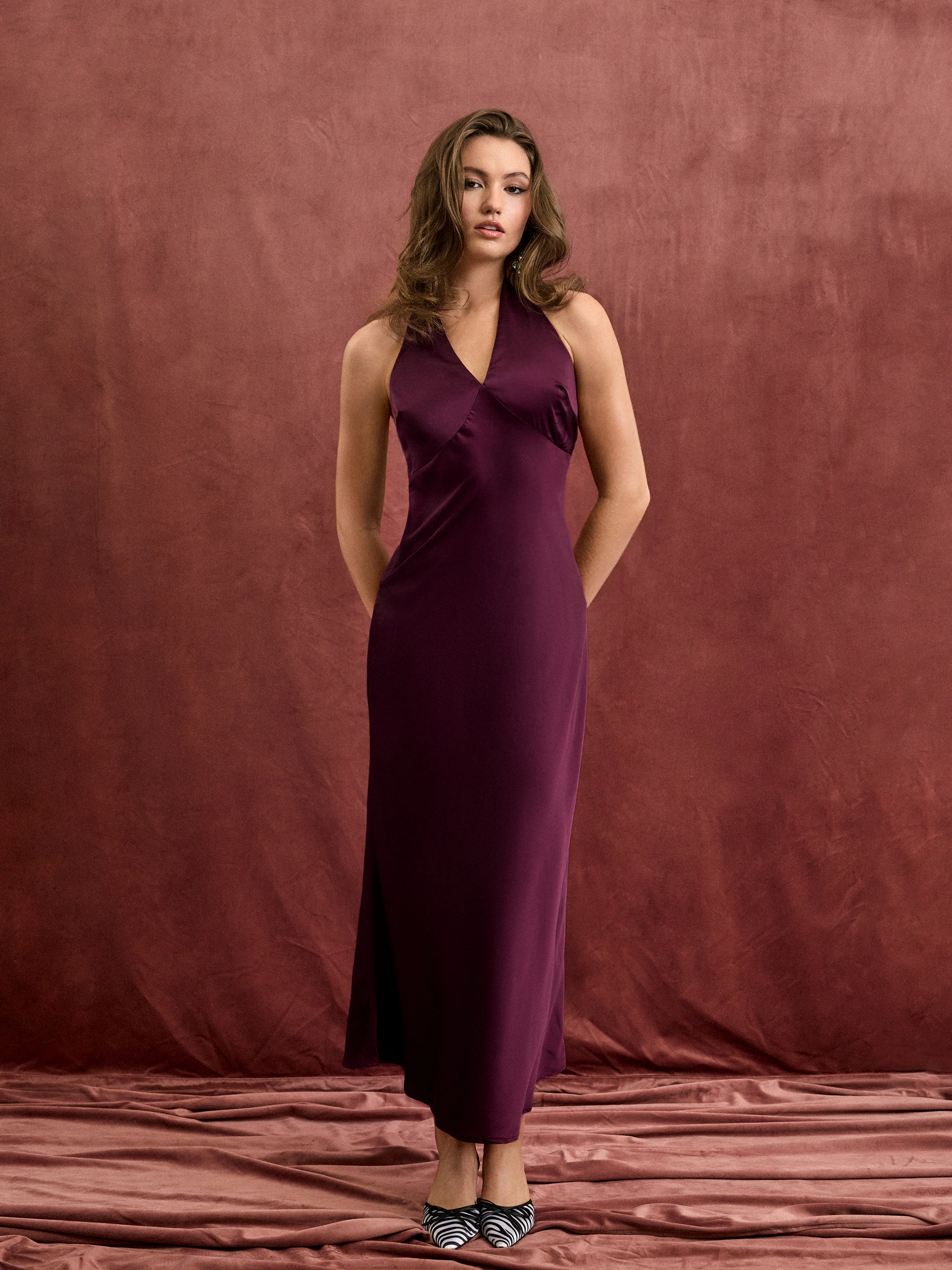 Satin V-neck Backless & Bowknot Mermaid Maxi Dress