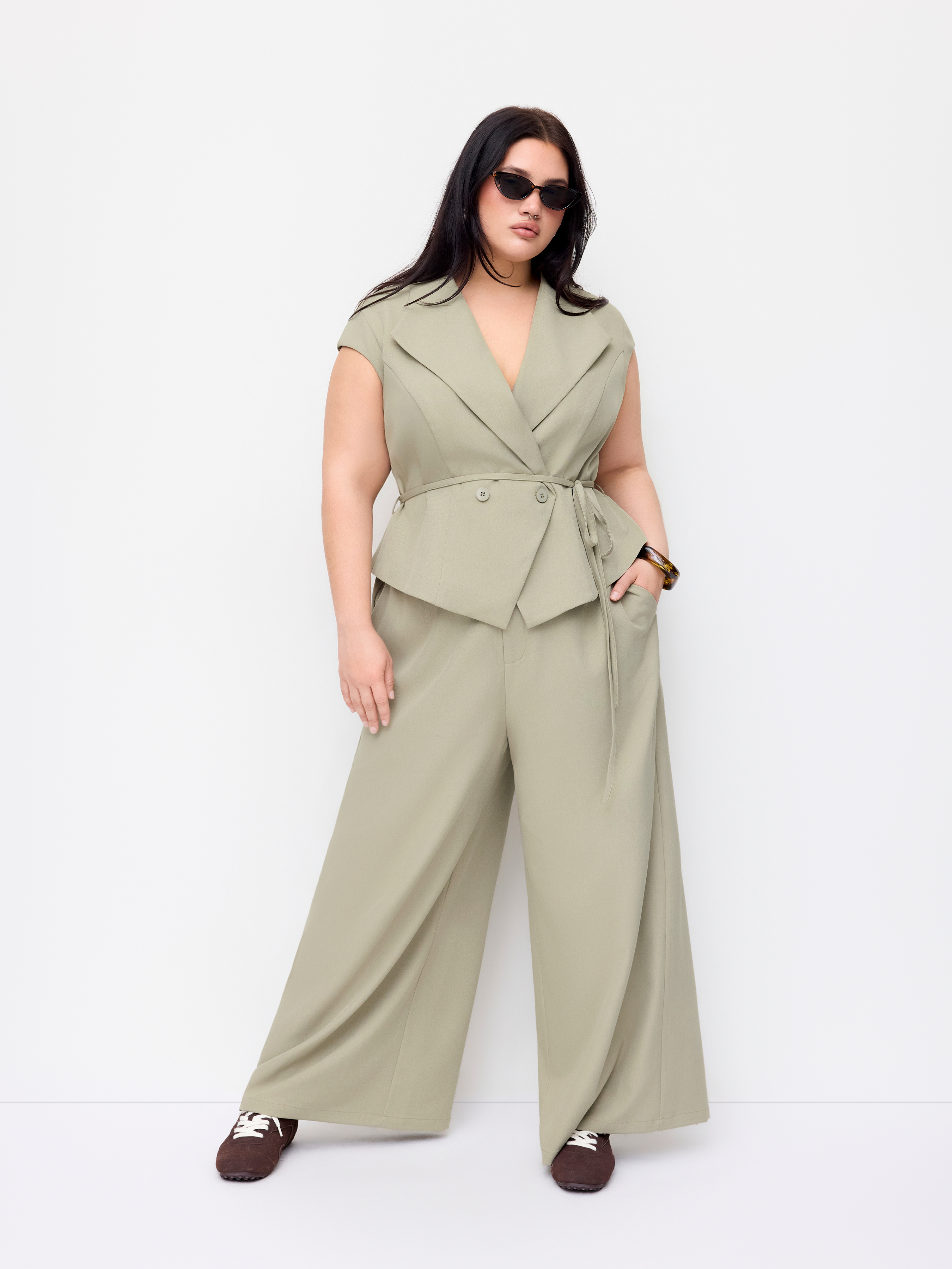 Collar Peplum Waist Tie Front Straight Leg Jumpsuit Curve & Plus