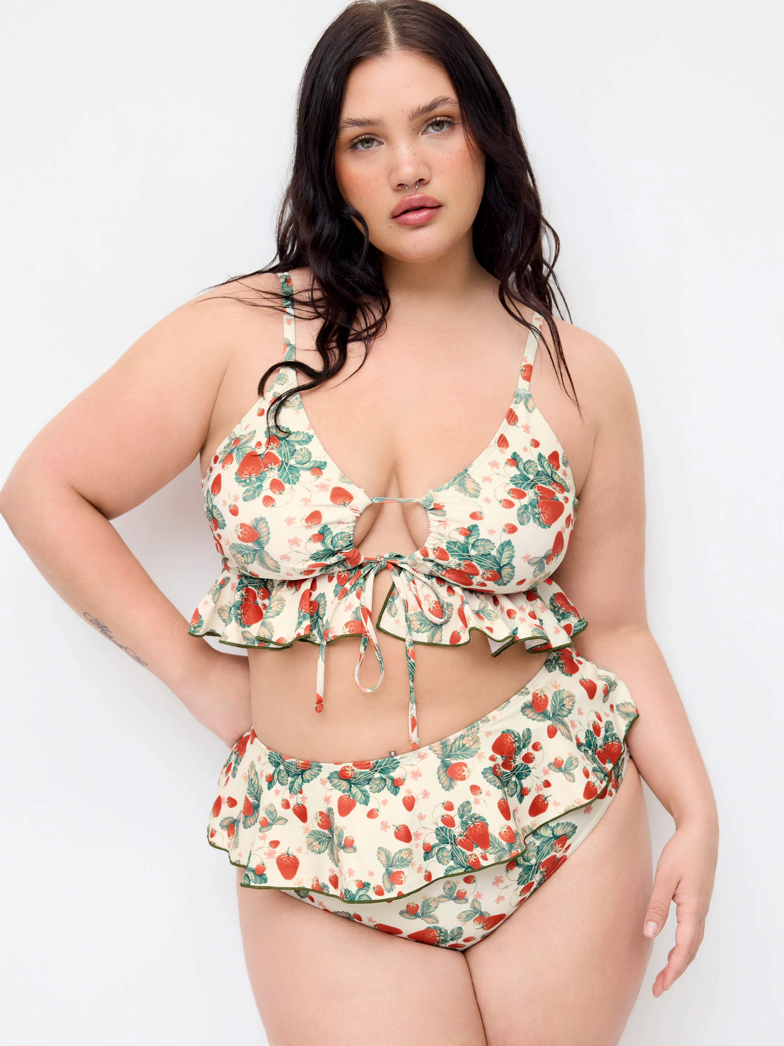 Shaping V-neck Strawberry Graphic Bracelet Full Coverage Bikini Swimsuit Curve & Plus