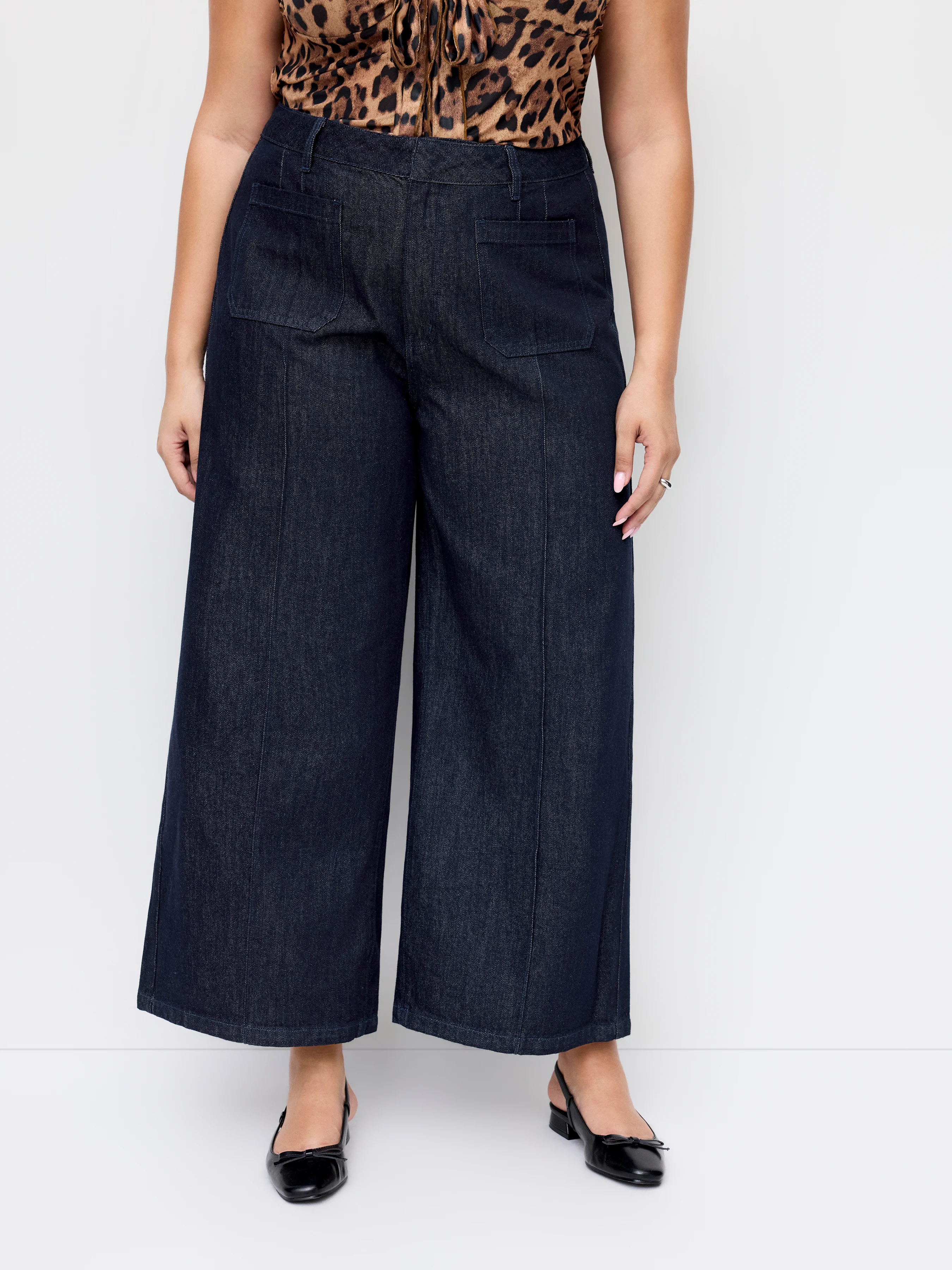 Cider Denim Mid Rise Wide Leg Cropped Ankle-Length Jeans Curve & Plus