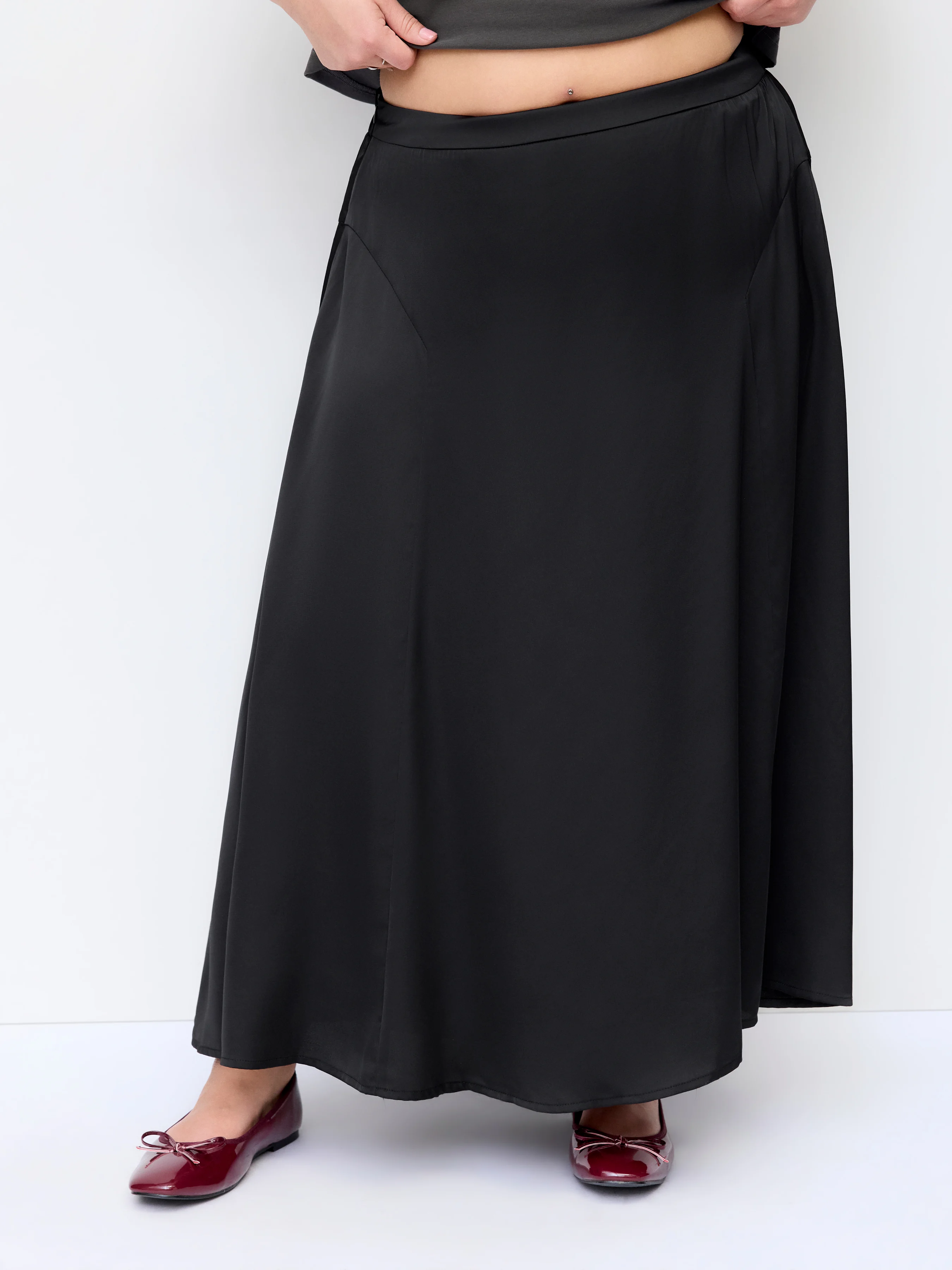 Satin Mid Rise A-line Midi Skirt Curve & Plus