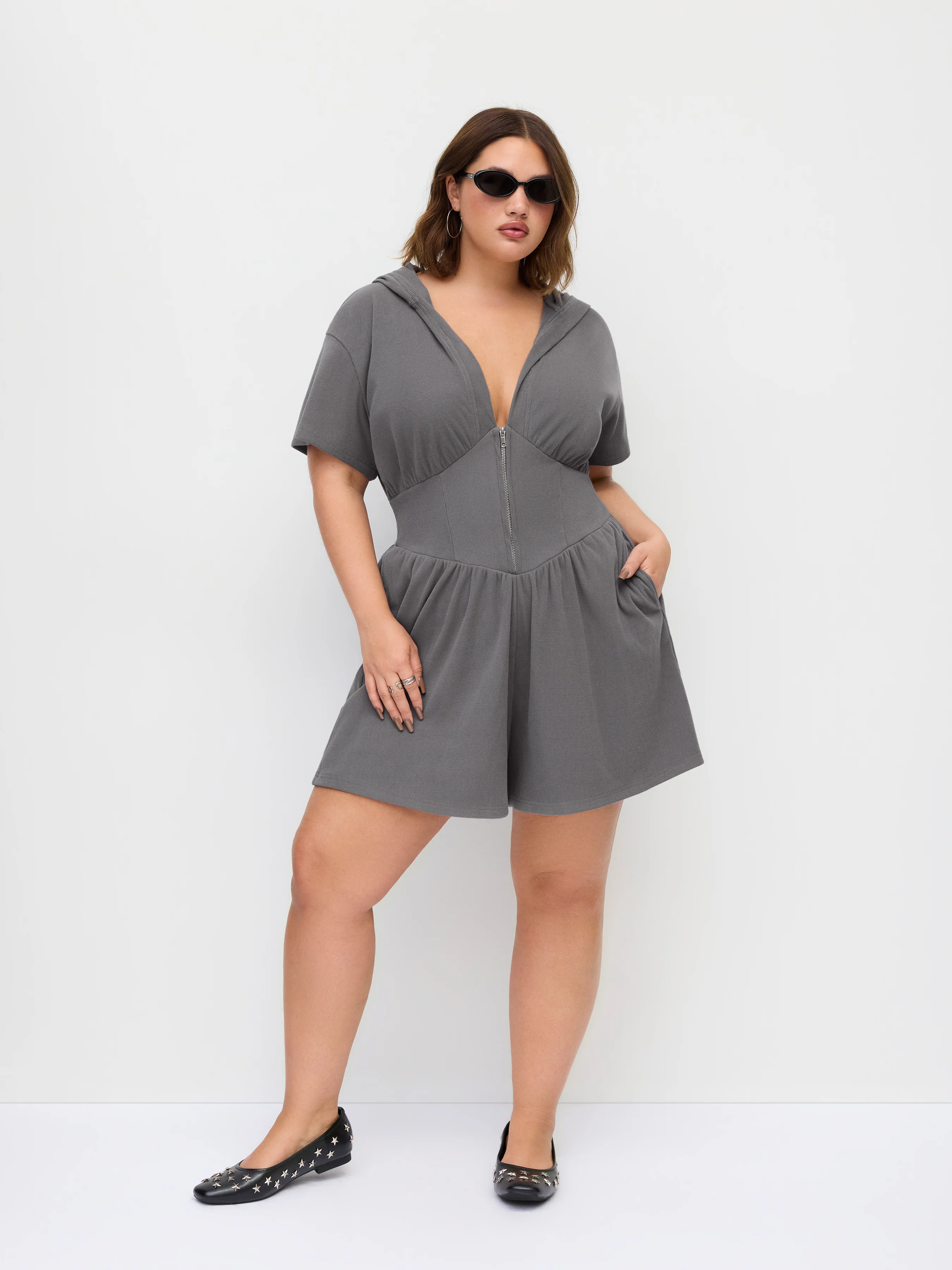 Textured V-neck Ruched Front Romper Curve & Plus