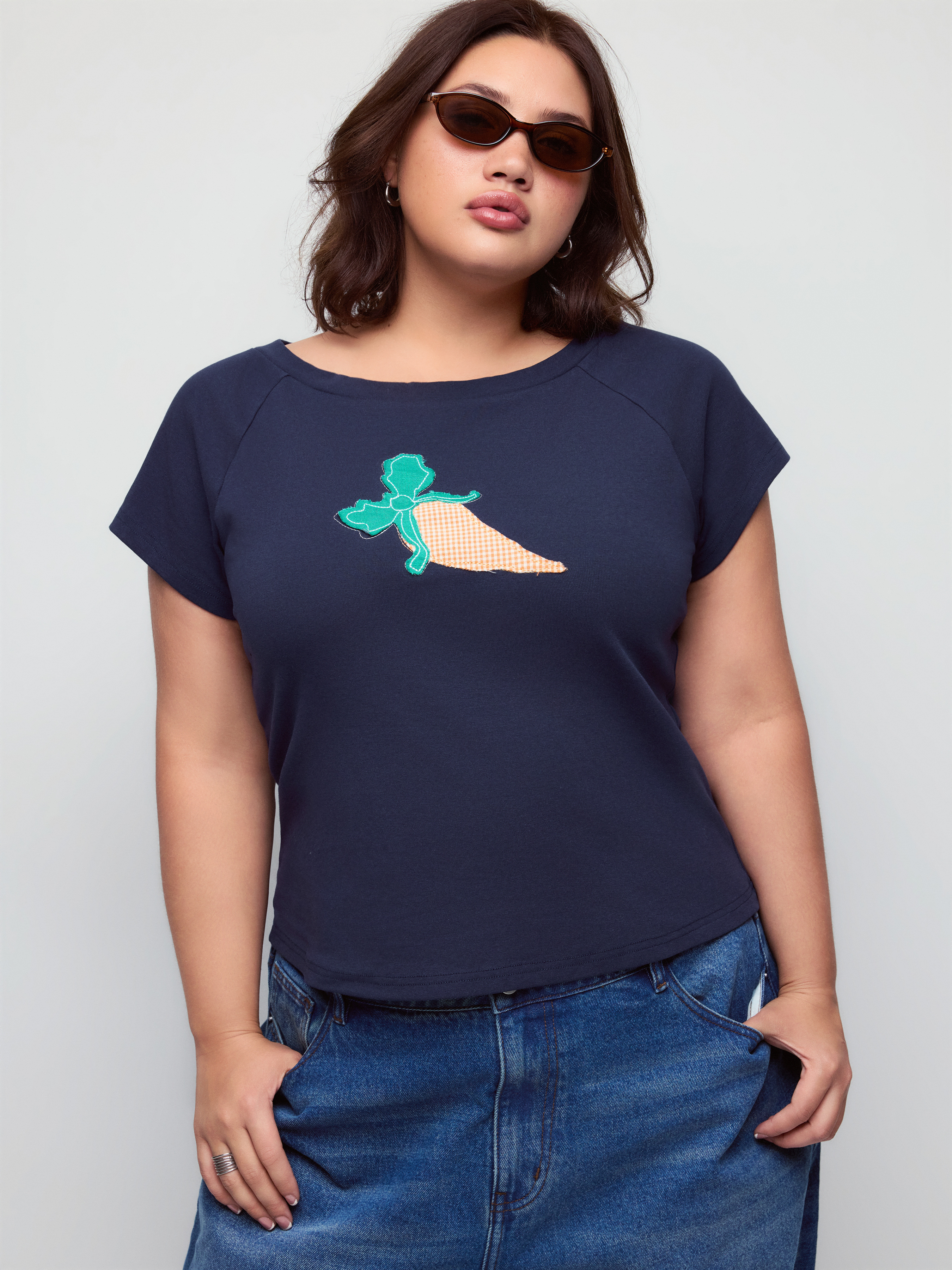Cotton-blend Fruit Graphic Applique Short Sleeve Tee Curve & Plus