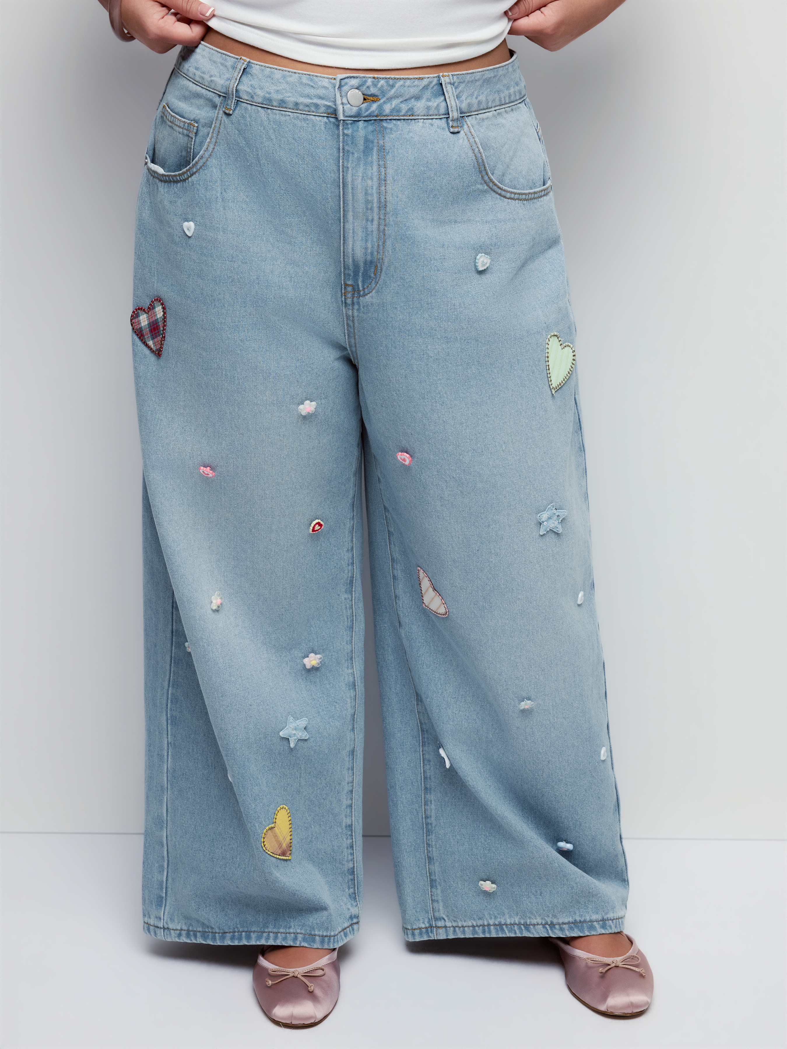 Cider Denim Mid Rise Heart & Star Appliques Floral Baggy Jeans Curve & Plus