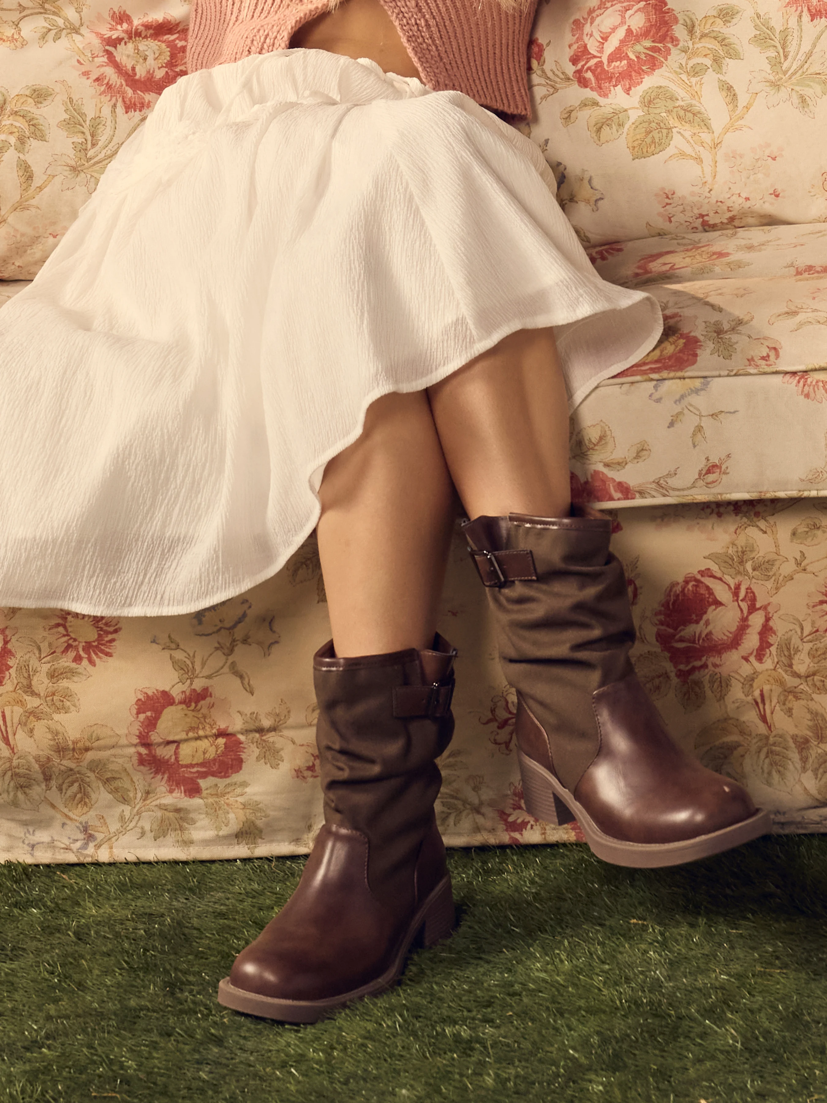 FAUX SUEDE CHUNKY HEELED ANKLE BOOTS