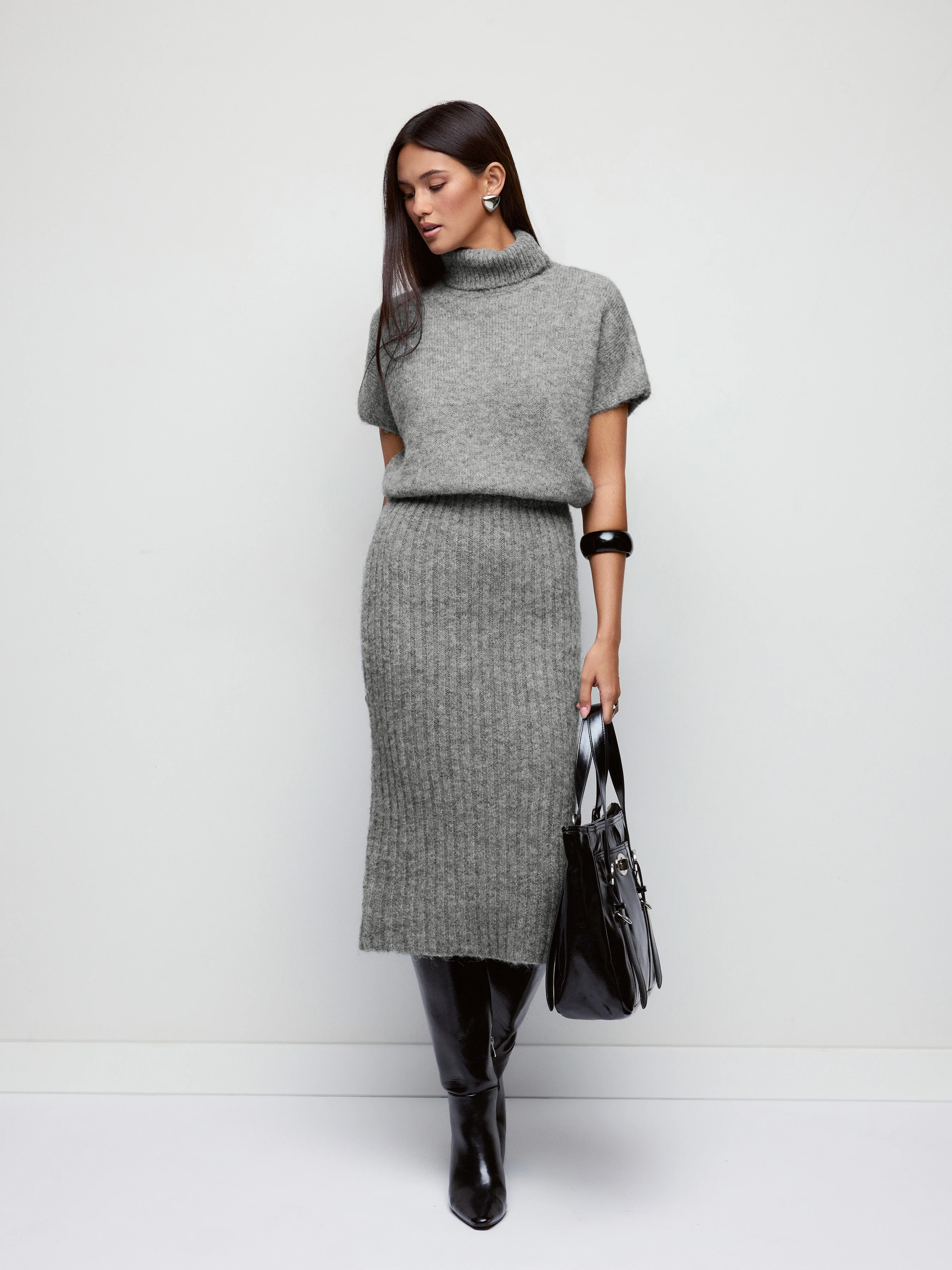 Knit Wool-blend Turtleneck Short Sleeve Ribbed Slim Midi Dress